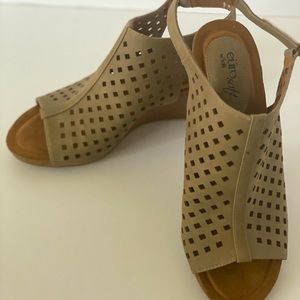Euro Soft Camel Sandals